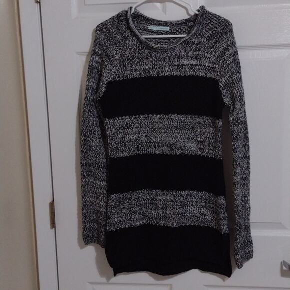 Maurices black and white static print black stripe sweater dress women's size M. - Picture 1 of 6